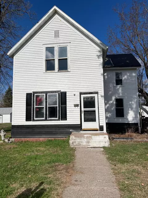 407 2nd St NE, Little Falls, MN 56345