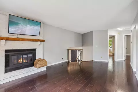 1112 Gabbert Cir, Eagan, MN 55123 photo 4