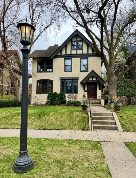 764 Goodrich Ave, Saint Paul, MN 55105