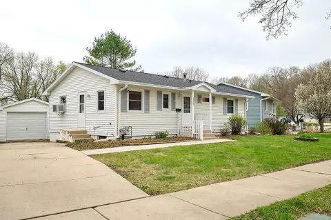3920 3rd Pl NW, Rochester, MN 55901