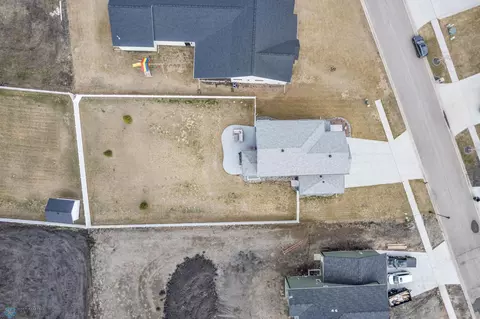 7245 Eagle Pointe Dr S, Fargo, ND 58104 photo 32