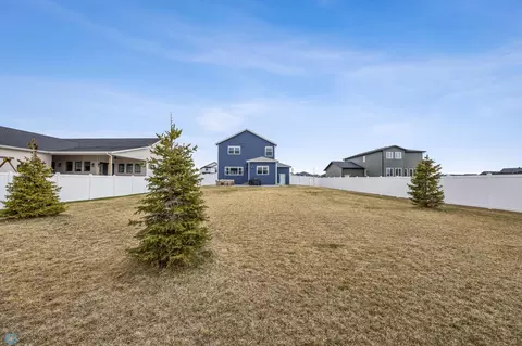 7245 Eagle Pointe Dr S, Fargo, ND 58104 photo 6