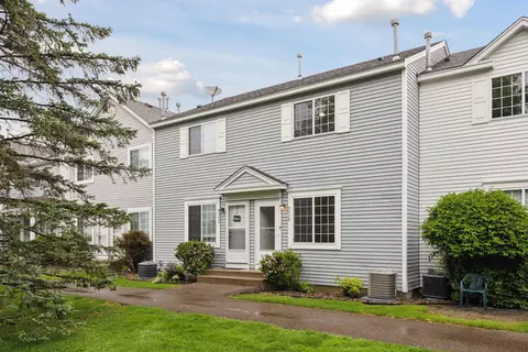 9110 Terra Verde Trl, Eden Prairie, MN 55347
