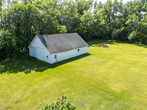 899 Eagle Ave, Reynolds, ND 58275 photo 41