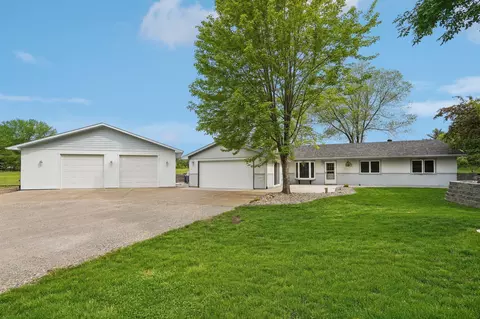 9904 313th Ave, Princeton, MN 55371