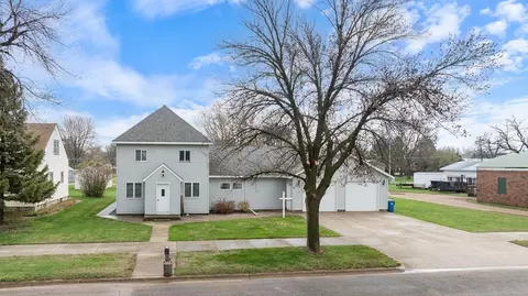 113 N Brook Ave, Porter, MN 56280