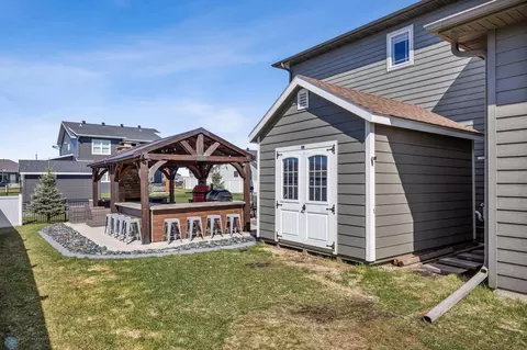 7387 Eagle Pointe Dr S, Fargo, ND 58104 photo 41