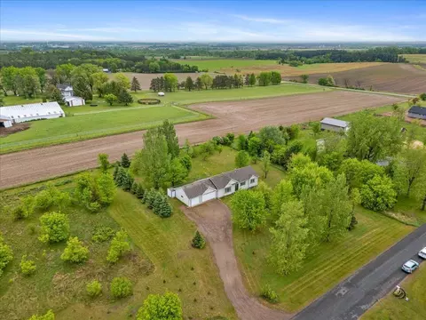 1715 107th St, New Richmond, WI 54017