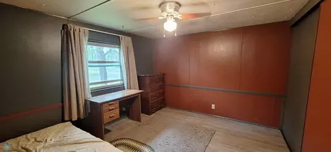 Bedroom - 102 2nd St N, Fairmount, ND 58030 photo 2 of 4