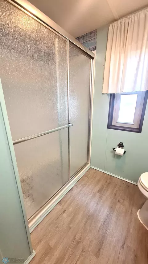 Bath - 102 2nd St N, Fairmount, ND 58030 photo 2 of 4