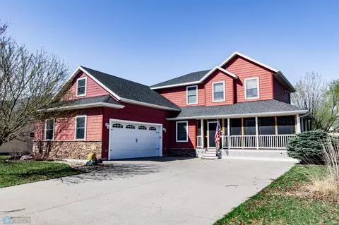 3722 Norman Ct S, Fargo, ND 58104