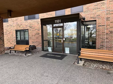 1181 Edgcumbe Rd #707, Saint Paul, MN 55105