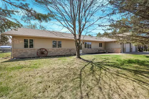 46 Monroe St, Foley, MN 56329