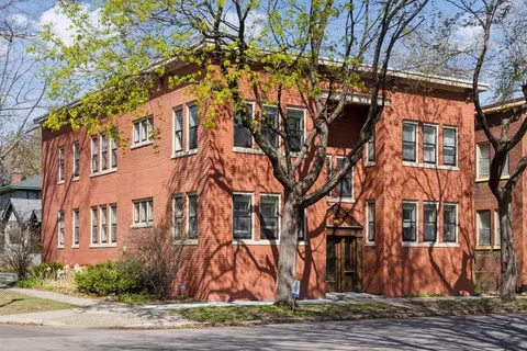 87 Milton St N #1, Saint Paul, MN 55104