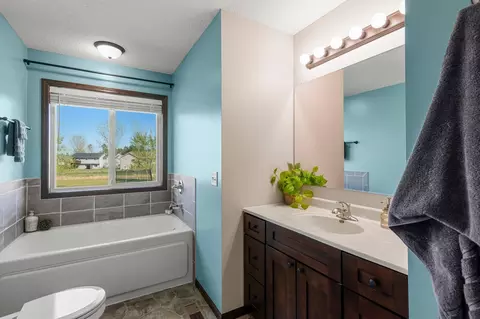 Bath - 775 Taft Loop S, Cambridge, MN 55008 photo 1 of 4