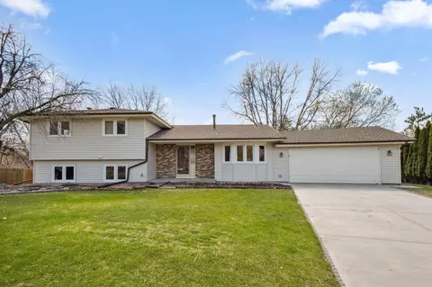 1821 Country View Blvd, Burnsville, MN 55337