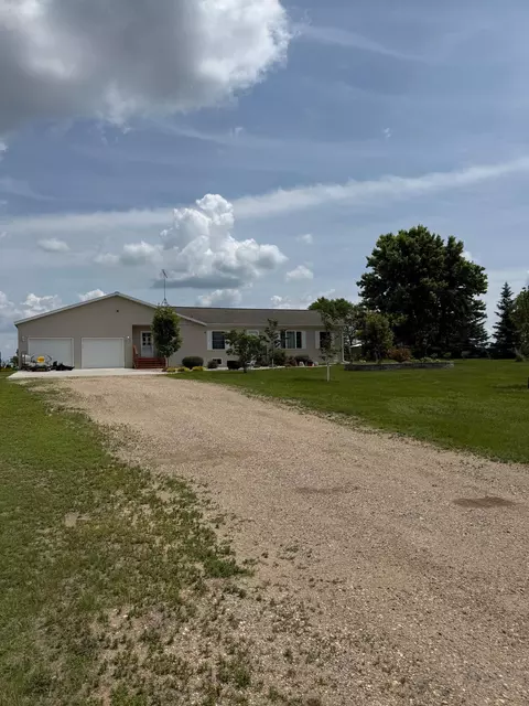12894 Meadow View Ln, Detroit Lakes, MN 56501