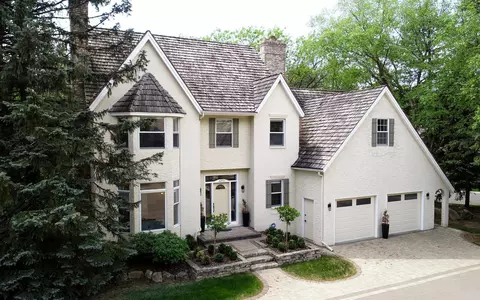 18740 11th Ave N, Plymouth, MN 55447