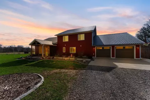 2233 Svendsen Rd, Mora, MN 55051