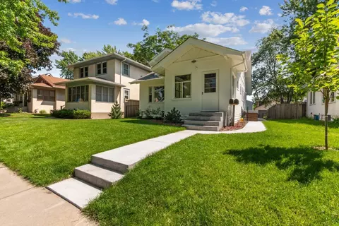 2170 Palace Ave, Saint Paul, MN 55105