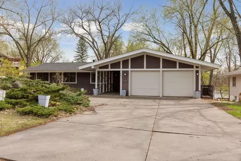 9231 W 23rd St, Saint Louis Park, MN 55426