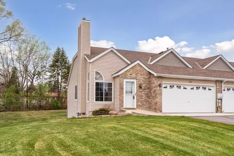 7842 Taylor St NE, Spring Lake Park, MN 55432