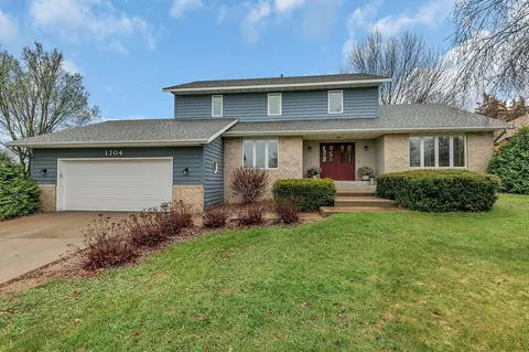 1704 Prairie Hill Rd, Saint Cloud, MN 56301