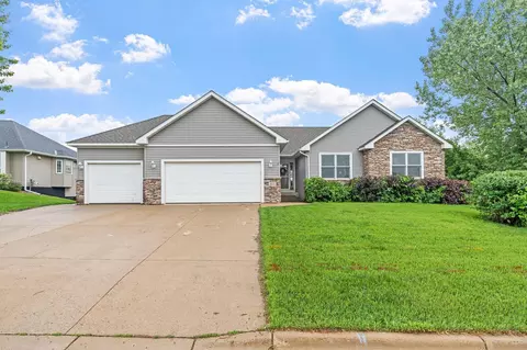 301 7th St S, Montrose, MN 55363