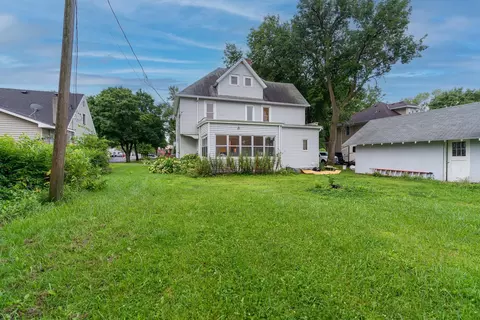 Exterior - 106 Smith St NE, Mapleton, MN 56065 photo 3 of 5