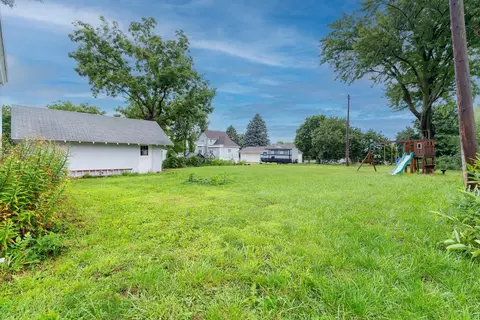 Exterior - 106 Smith St NE, Mapleton, MN 56065 photo 2 of 5