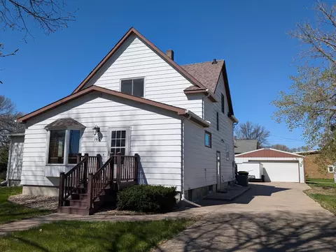 165 N Oak St, Vesta, MN 56292
