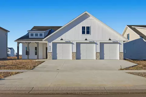 8335 61st St S, Horace, ND 58047
