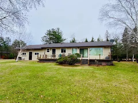 16118 S Morningside Dr, Wascott, WI 54838