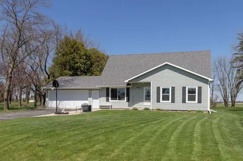 500 E Front St, Claremont, MN 55924