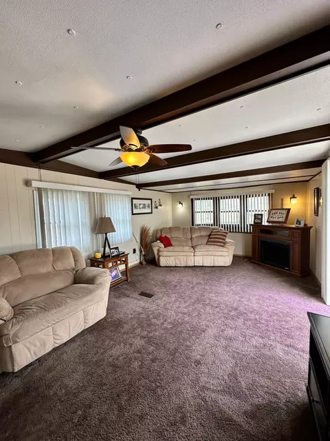 Living - 1404 Central Rd, Littlefork, MN 56653 photo 6 of 7