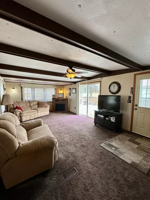 Living - 1404 Central Rd, Littlefork, MN 56653 photo 5 of 7
