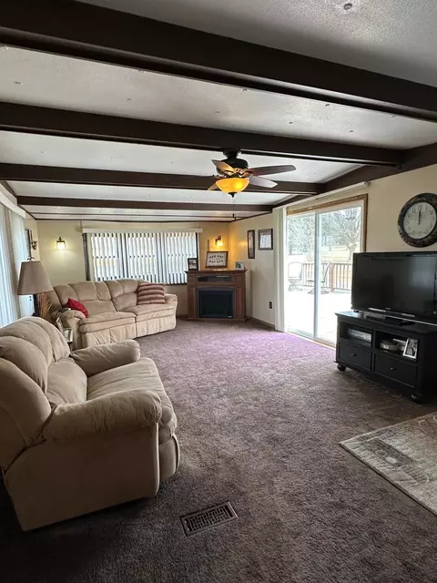 Living - 1404 Central Rd, Littlefork, MN 56653 photo 7 of 7
