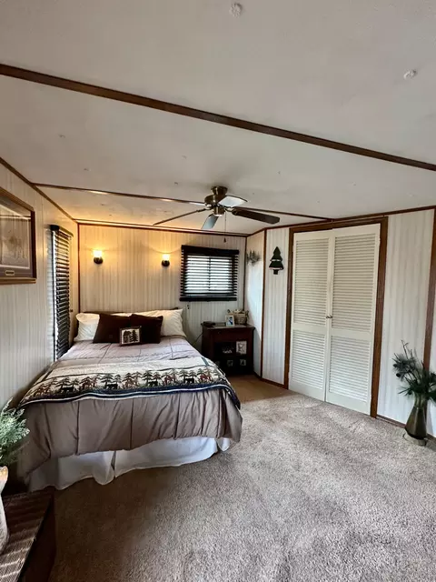 Bedroom - 1404 Central Rd, Littlefork, MN 56653 photo 7 of 8