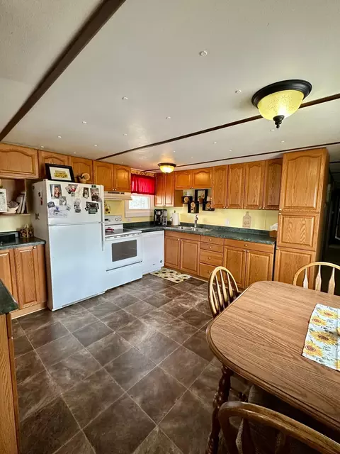 Kitchen - 1404 Central Rd, Littlefork, MN 56653 photo 4 of 5