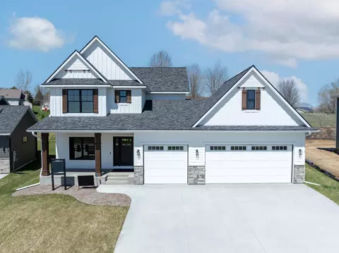 4951 Noble Dr NW, Rochester, MN 55901
