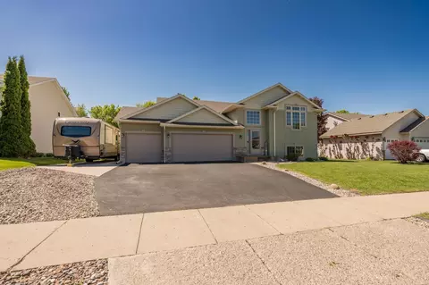 822 Emerson Ave N, Montrose, MN 55363