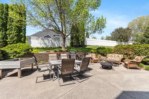 Exterior - 2606 Hulett Ct, Faribault, MN 55021 photo 7 of 13