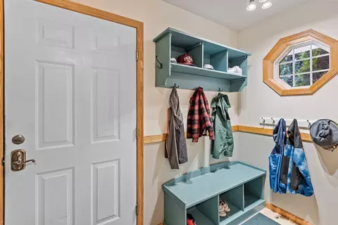 Entry Way - 2606 Hulett Ct, Faribault, MN 55021 photo 3 of 3