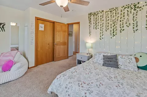 Bedroom - 2606 Hulett Ct, Faribault, MN 55021 photo 9 of 11