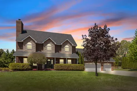 2606 Hulett Ct, Faribault, MN 55021