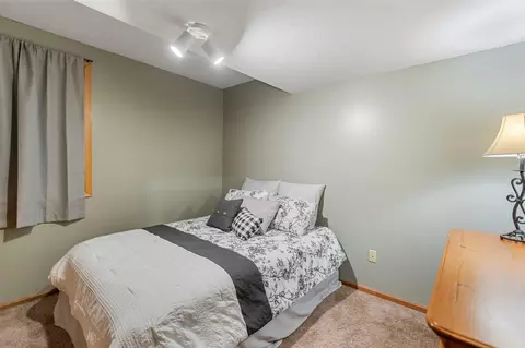Bedroom - 2606 Hulett Ct, Faribault, MN 55021 photo 10 of 11