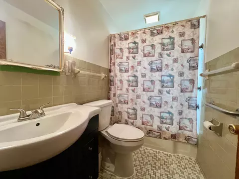 Bath - 1007 6th St N, Saint Cloud, MN 56303 photo 1 of 3