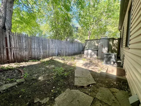 Exterior - 1007 6th St N, Saint Cloud, MN 56303 photo 6 of 10