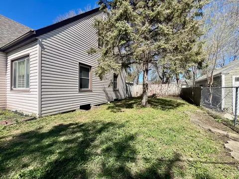 Exterior - 1007 6th St N, Saint Cloud, MN 56303 photo 4 of 10