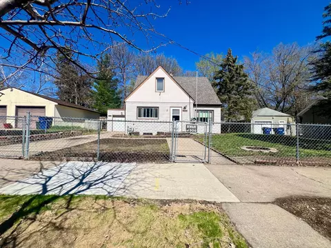 Exterior - 1007 6th St N, Saint Cloud, MN 56303 photo 5 of 10